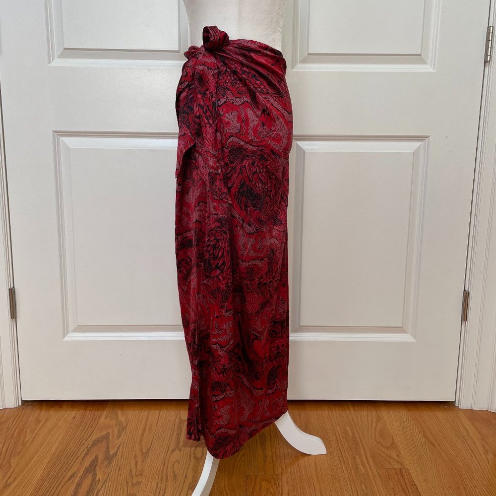 Tie-front printed stretch-silk satin midi skirt from Ganni - Picture 6 of 12